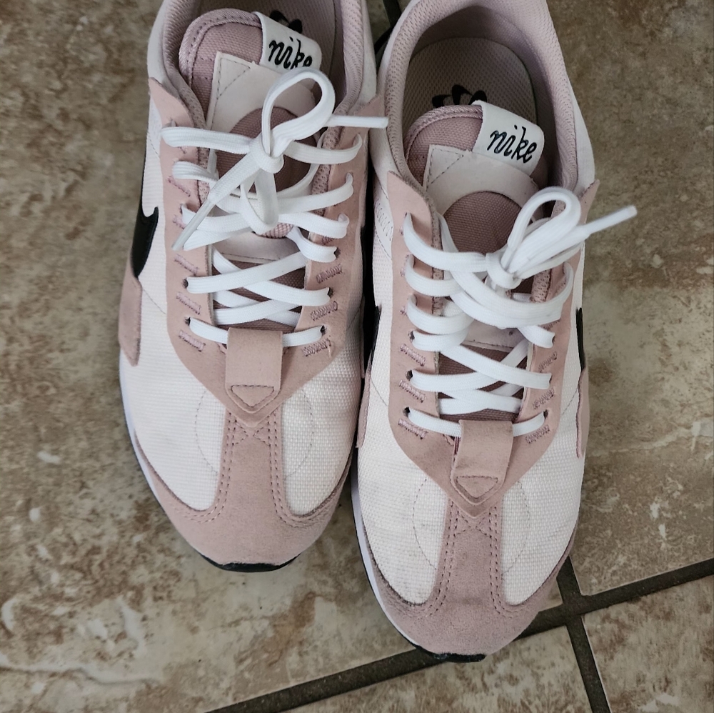Tennis Nike - Picture 3 of 5